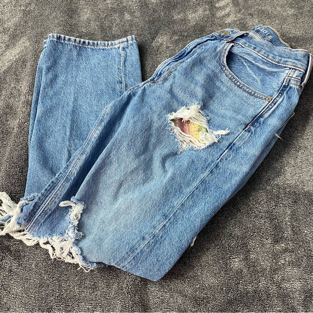 American Eagle Outfitters Distressed Jeans with colorful accents Wide Leg Size 6 - Picture 11 of 13